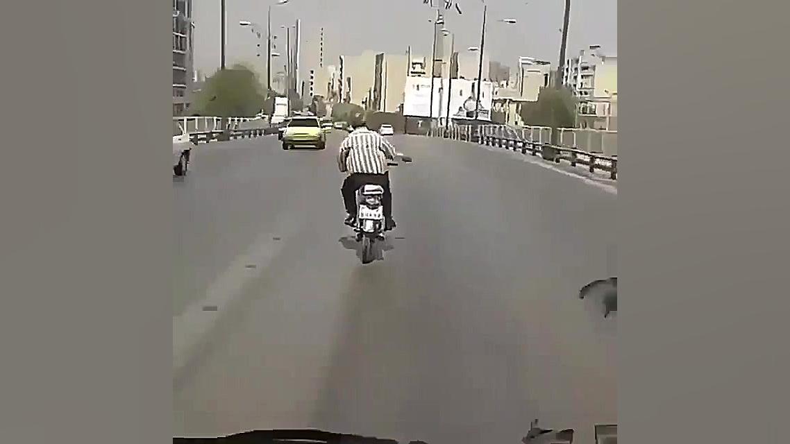 موتوری میگه یا بیا از بقلم رد...