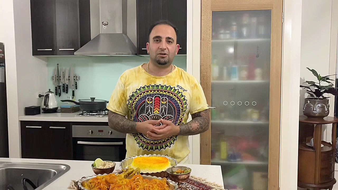 آموزش خورشت هویج با مرغ زعفران...