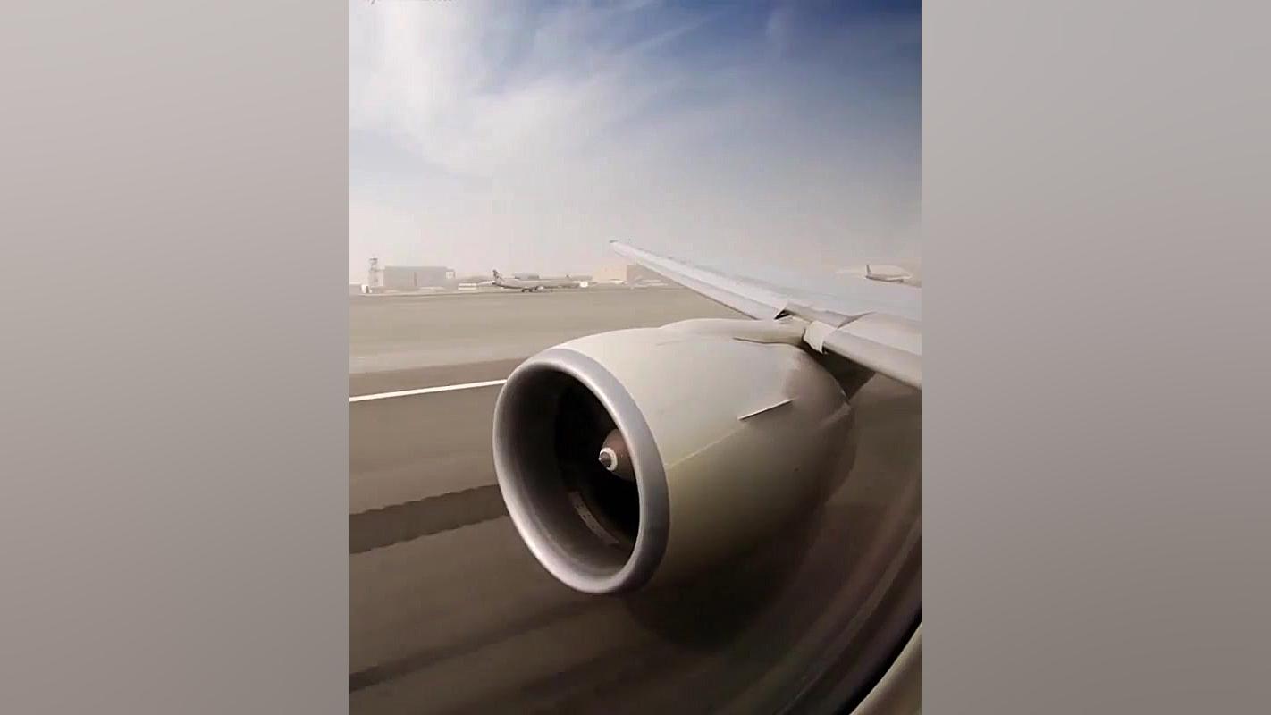 تیک اف هواپیمای 777 اتحاد از ف...