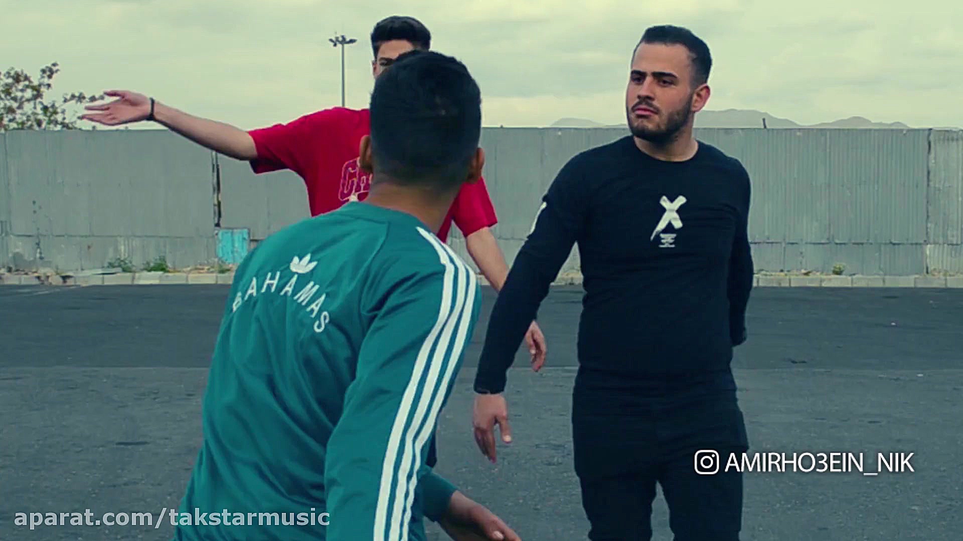 کیا پشتشون به رفیقشون گرمه خخخ