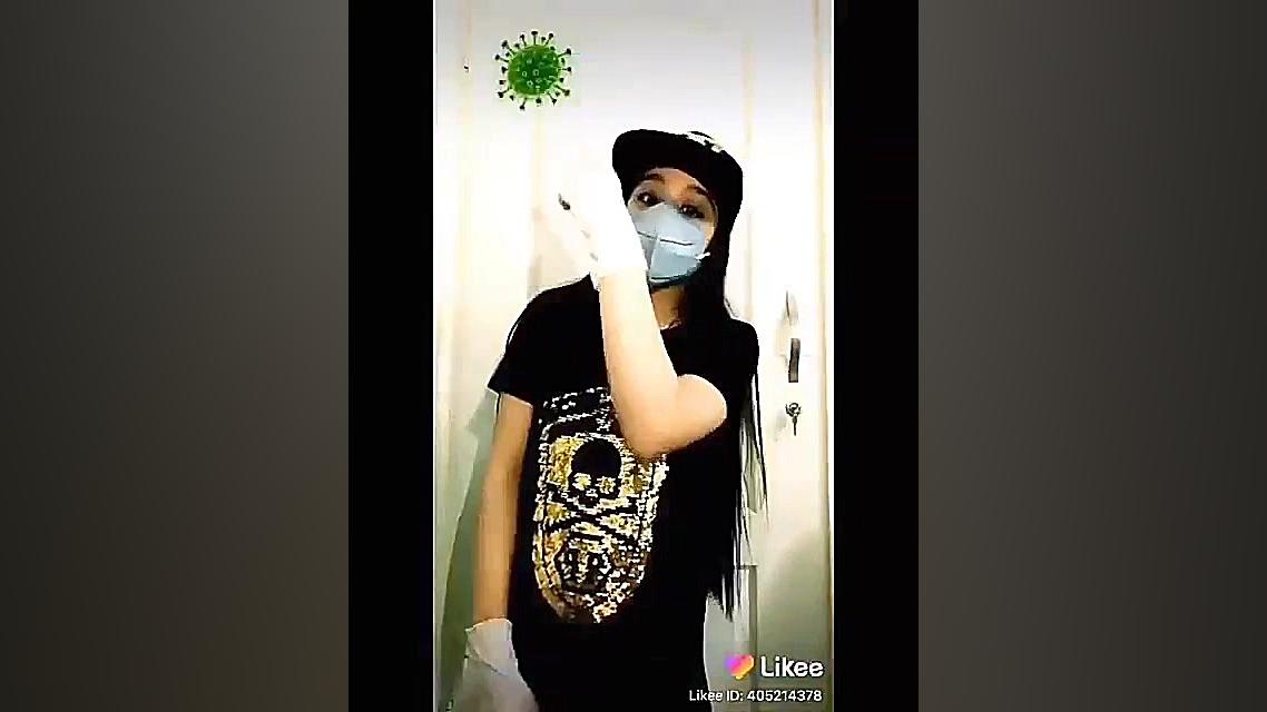 دابسمش پارمیس و خواهرش درباره...