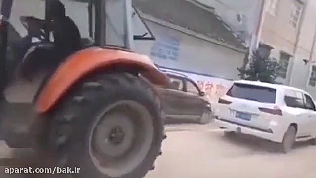 جدال تراکتور با لکسوس
