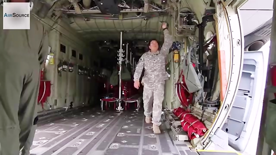 پرش چتر بازان امریکایی از C 13...