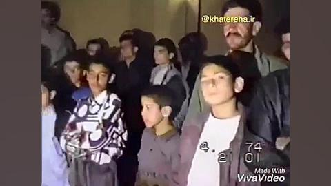 پرچم دهه شصتیا بالاست