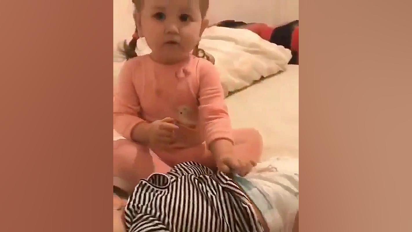 از مصائب خواهر بودن