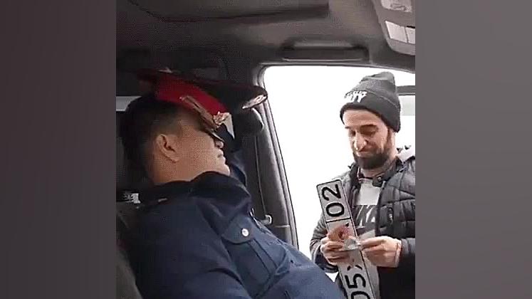 پلیس خواب آلو