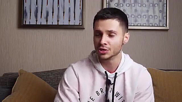 مقایسه گلکسی S10 و آیفون XS