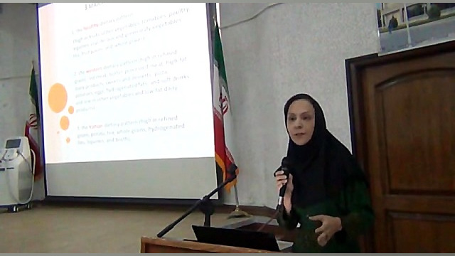 سخنرانی کارشناس تغذیه خانم مست...