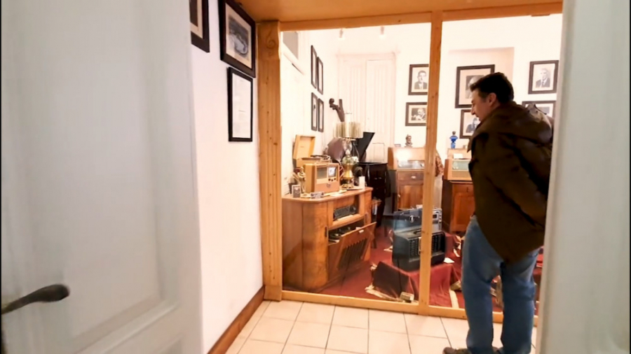 بازدید از اولین موزه خصوصی صدا...