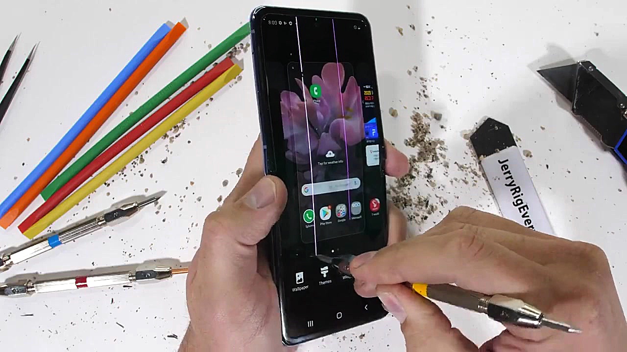 تست دوام گلکسی زد فلیپ