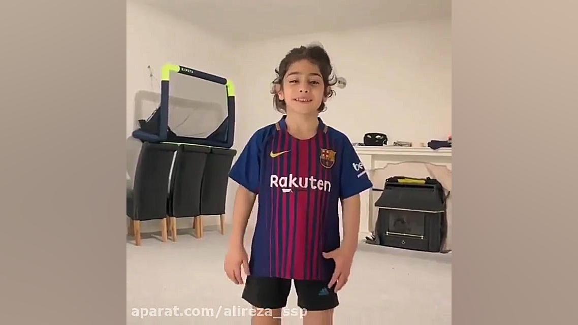 پیغام آرات حسینی با حرکت دیدنی...