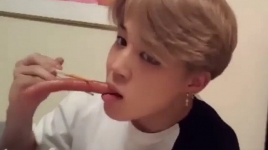 چالش فود اسمر،خوردن غذاهای کره...