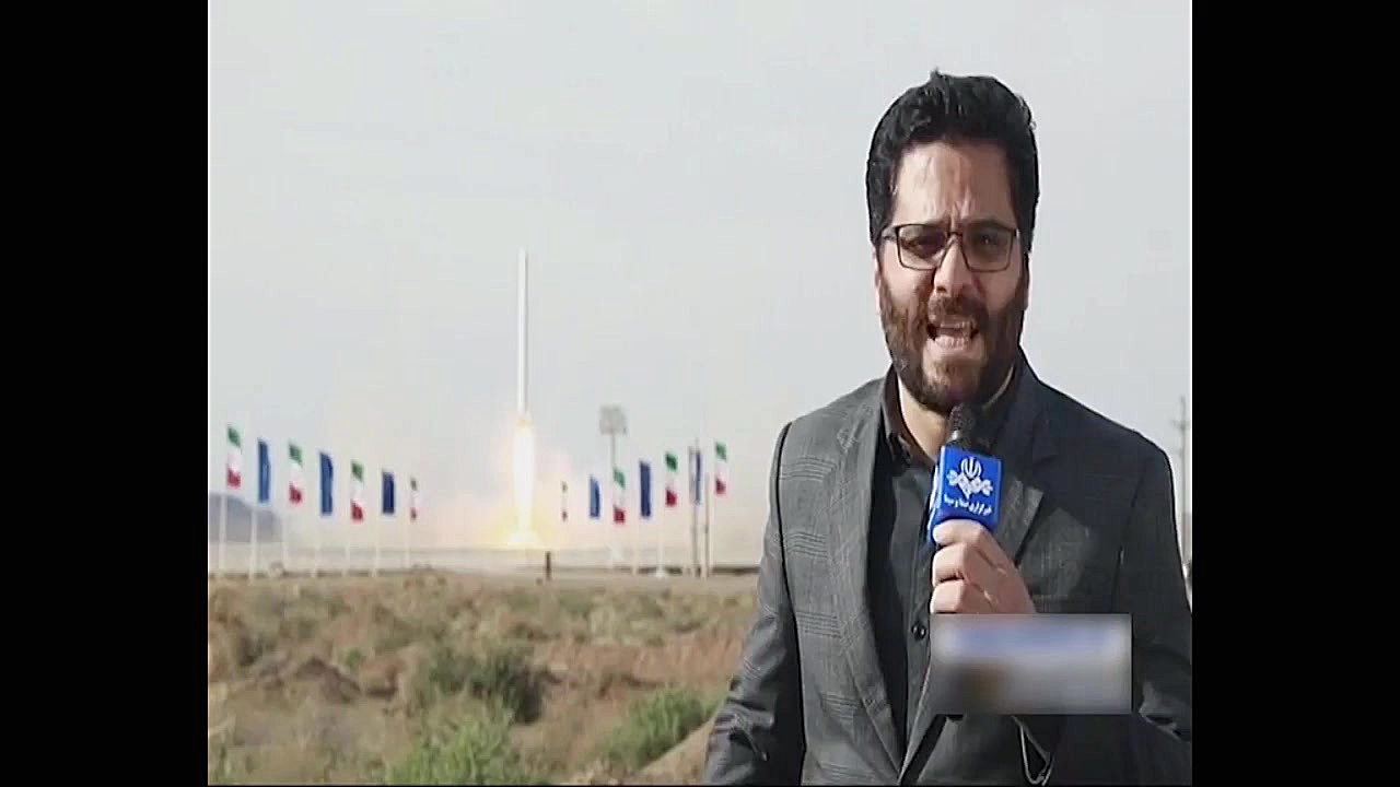 پرتاب نخستین ماهواره نظامی ایر...