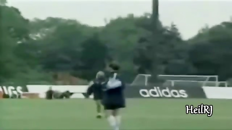 Diego Maradona ● The Freestyle...