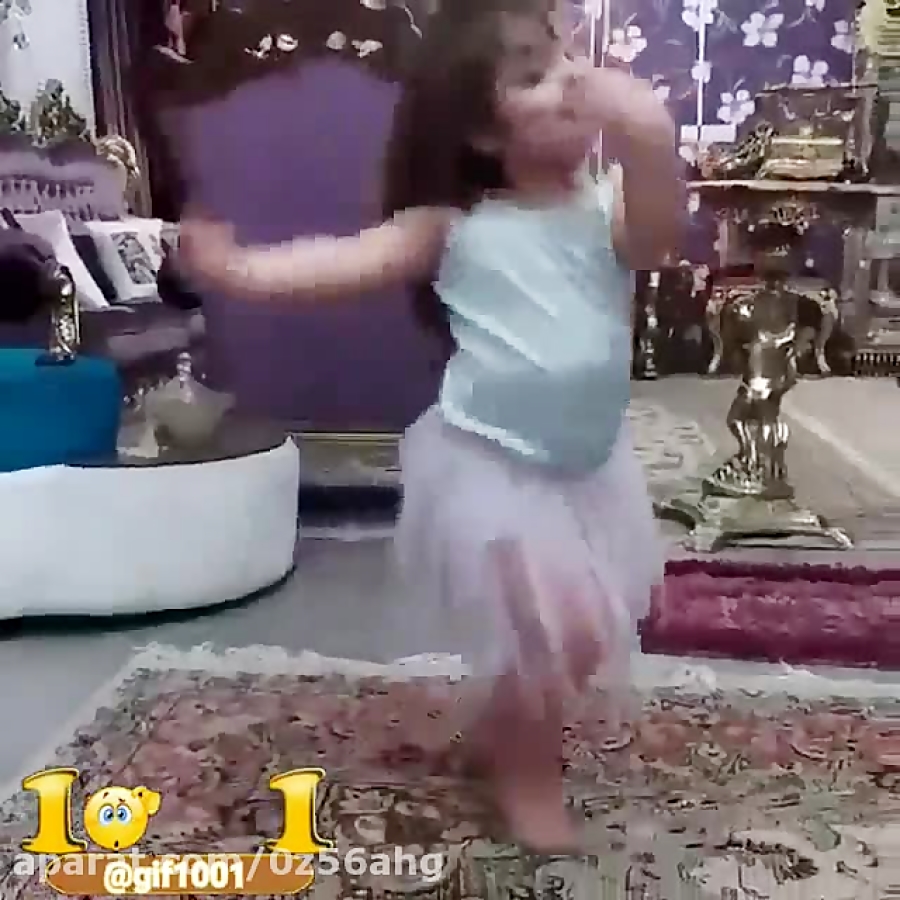 کلیپ رقص یک دختر شیطون و با مز...