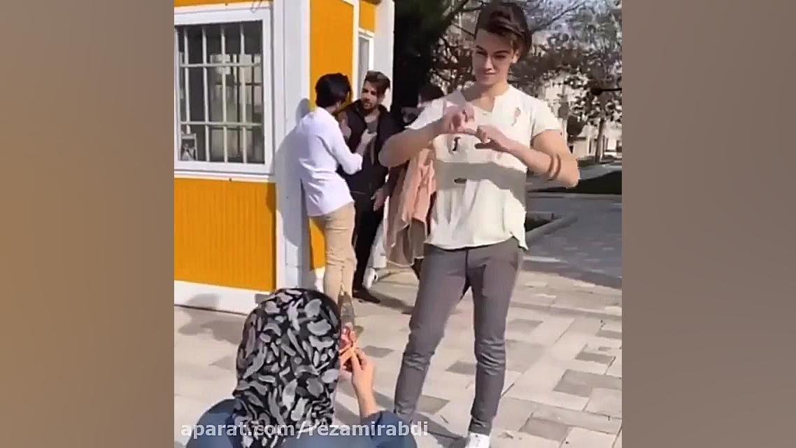 کلیپ عاشقانه کوتاه...وقتی نمیخ...