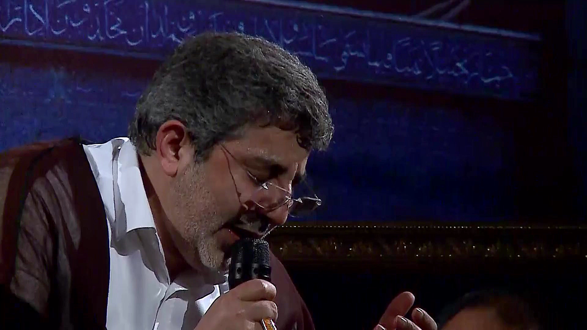 وقتی از بغض هوا دور و برم سنگی...