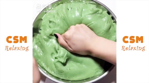 ویدیو ASMR مخلوط کردن اسلایم...