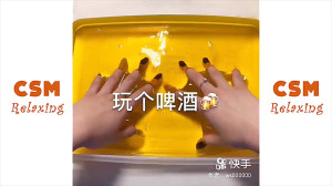 ویدیو ASMR مخلوط کردن اسلایم...