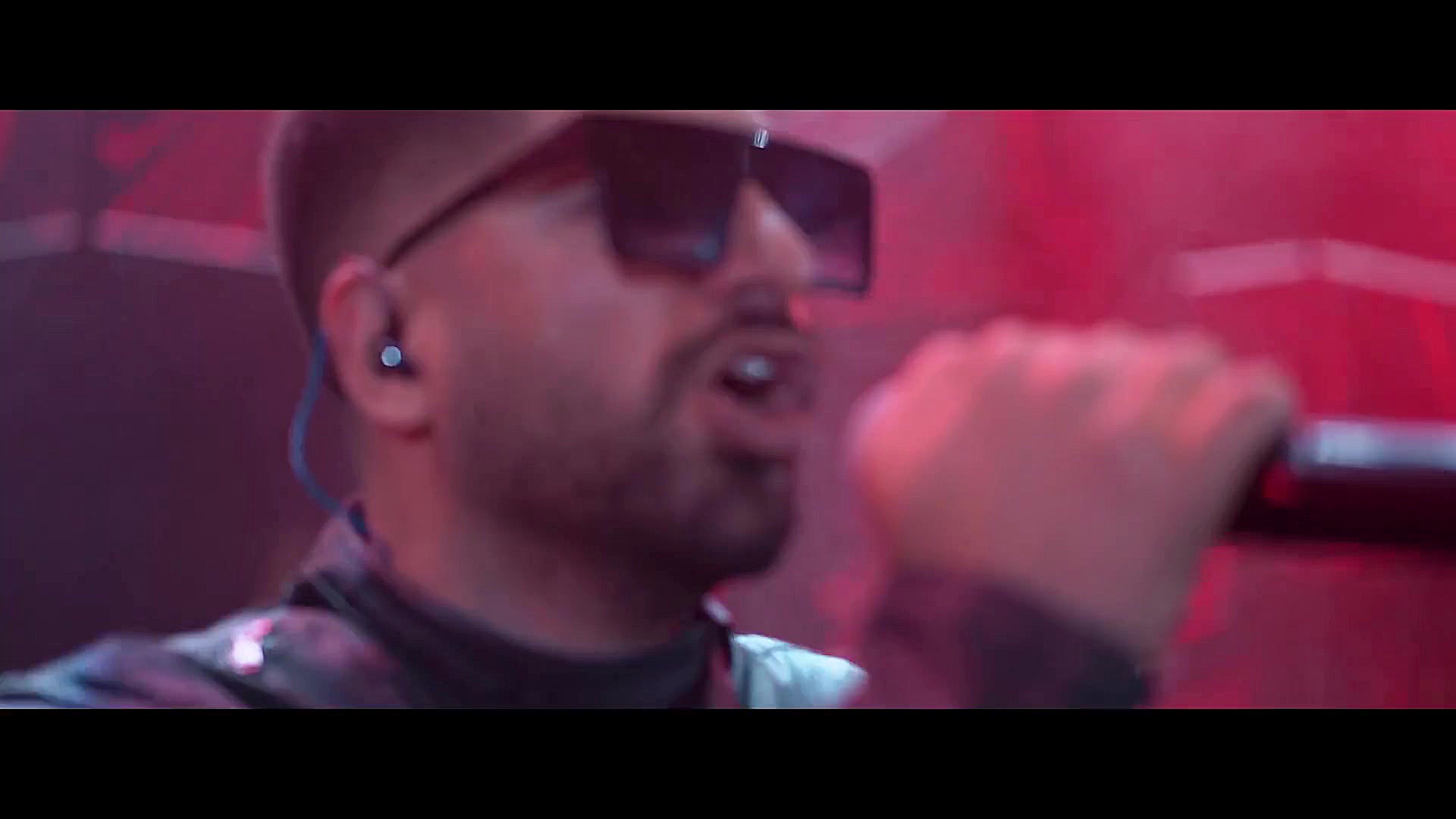 موزیک ویدیوی اجرای زنده آهنگ &...