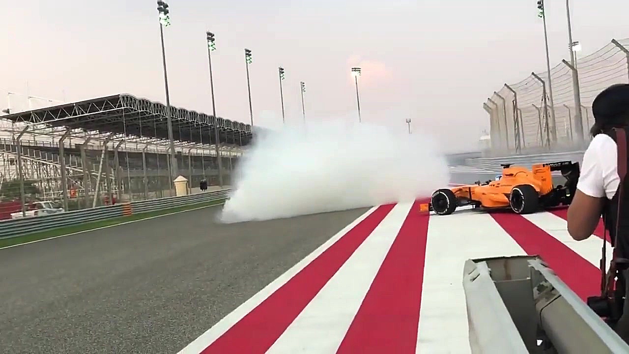 دونات زدن فرناندو آلونسو و جیم...