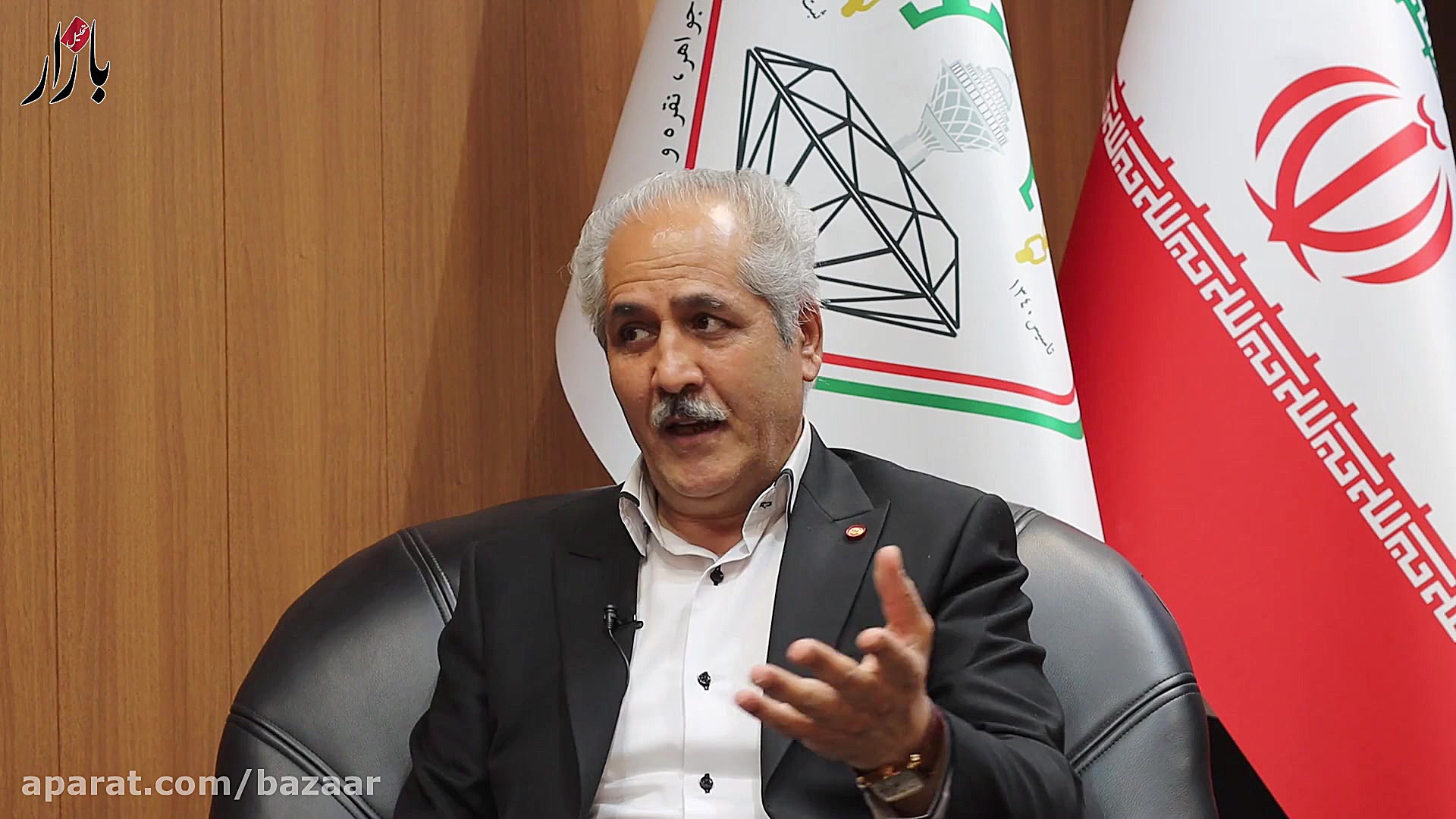 بازی نفت و طلا