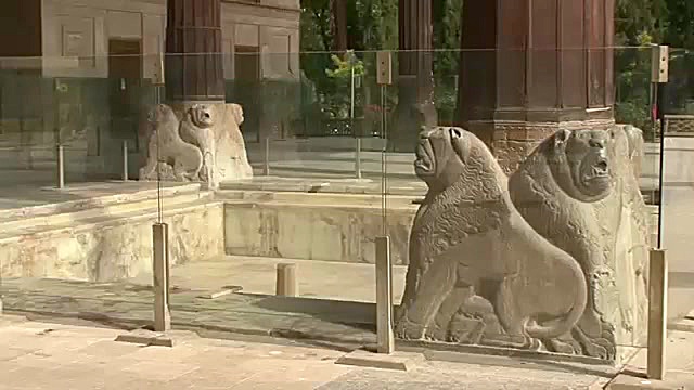 اصفهان را باید دید