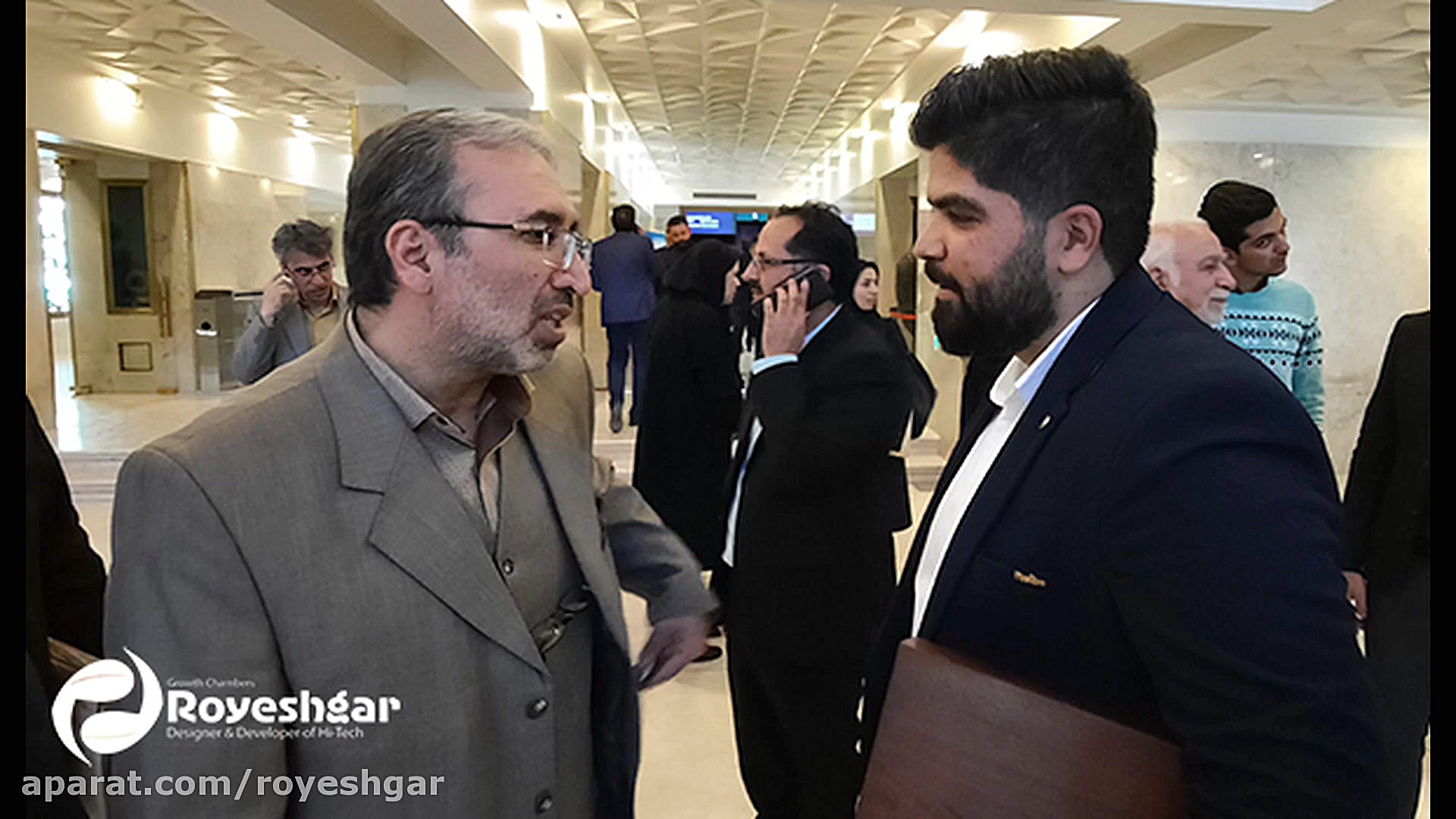 رویشگر کارآفرین برتر استان اصف...