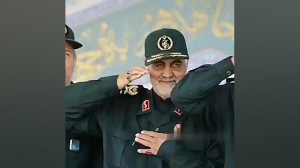 ماجرای احترام غیر معمول حاج قا...