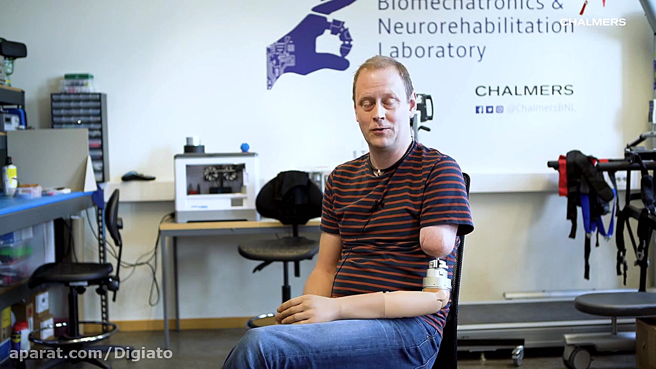 دست مصنوعی که با عصب یکپارچه م...