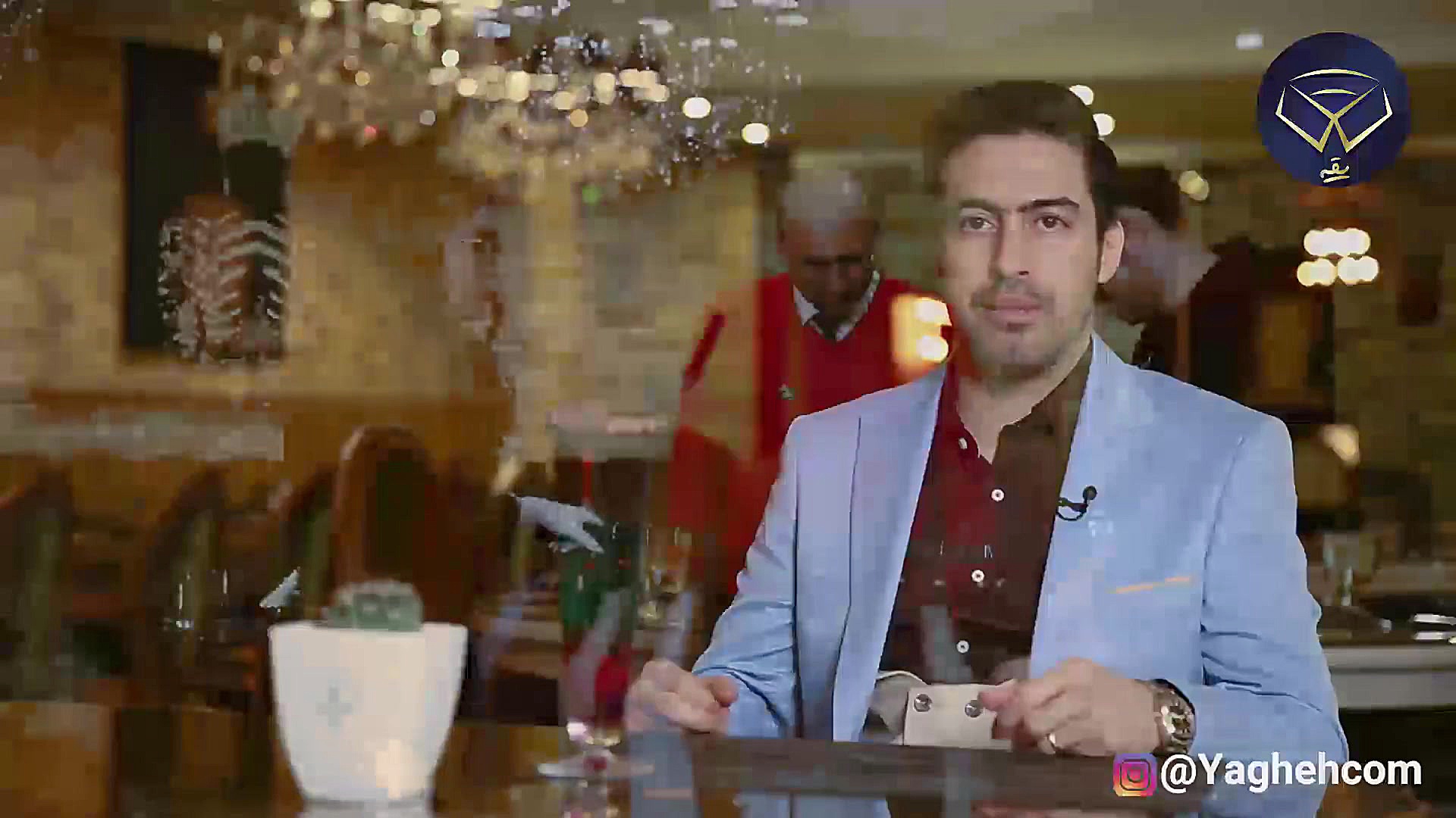 خسرو حیدری مشتری یقه!