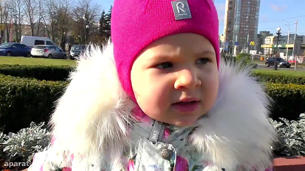 دیانا و روما  بازی با عروسک در...