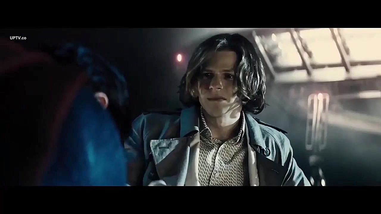 دانلود فیلم بتمن علیه سوپرمن دوبله فارسی Batman v Superman Dawn of Justice 2016 زمان10307ثانیه
