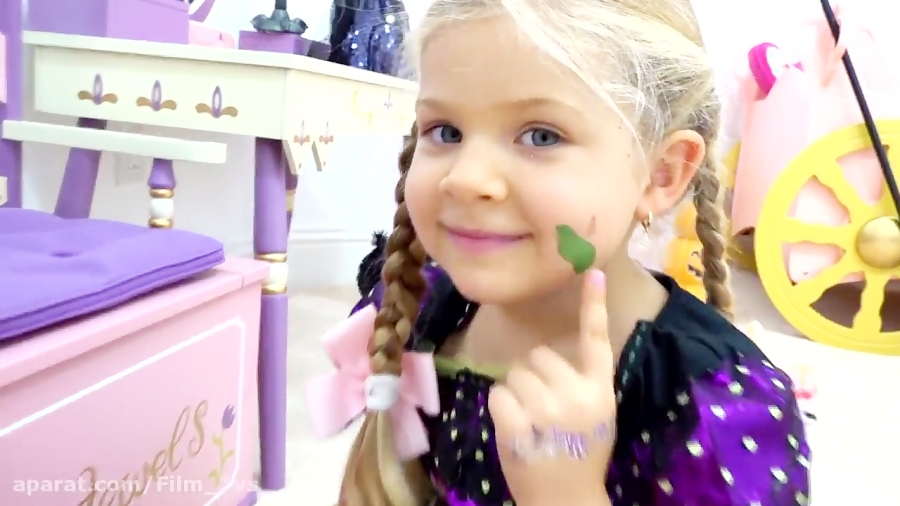 دیانا و روما  دیانا و هالووین