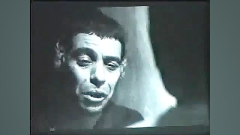 کلاه قرمزی در نقش بهروز وثوقی...