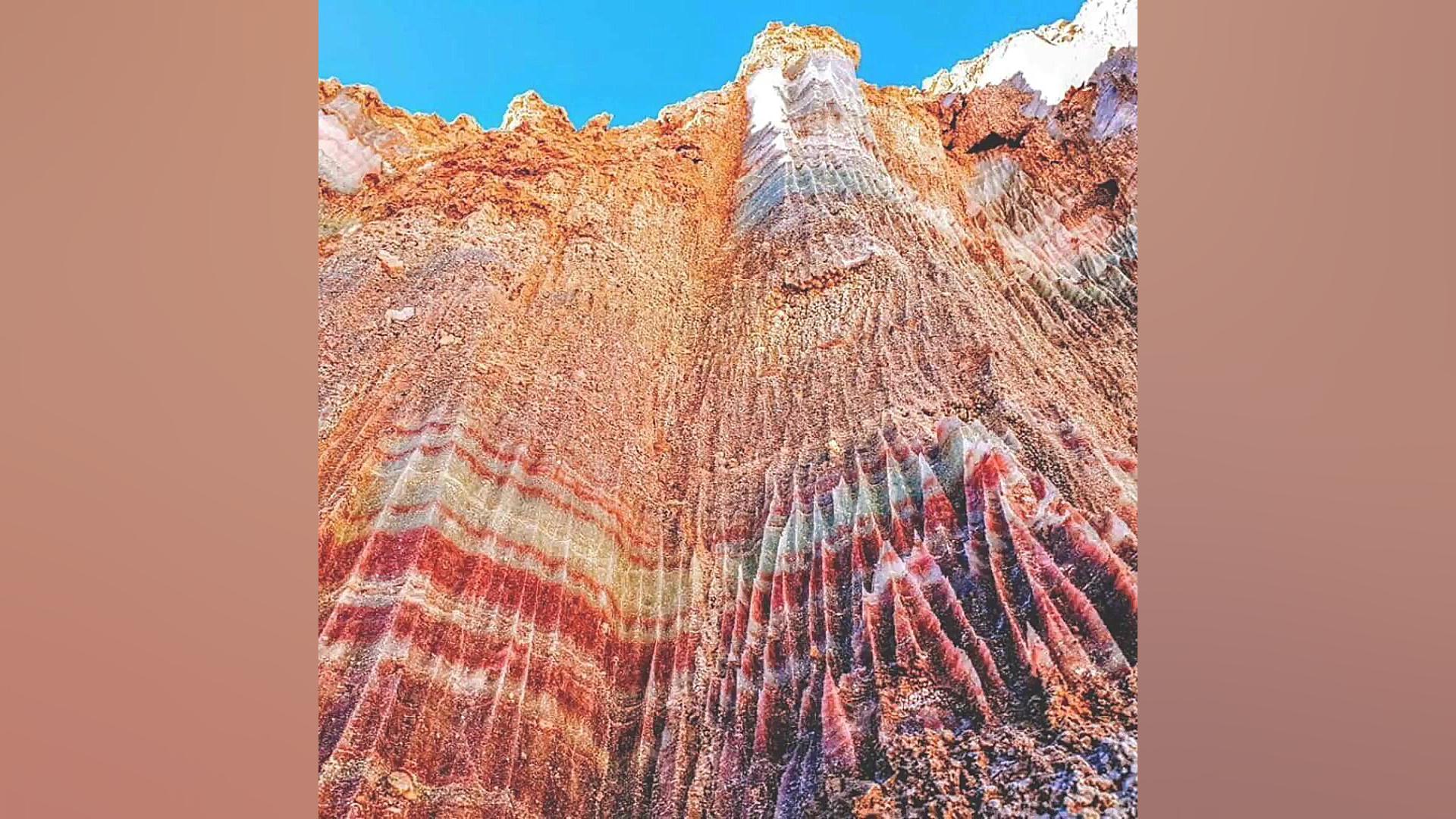 گنبد نمکی بستک هرمزگان