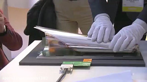 چرا صفحه نمایشهای انعطاف پذیر...