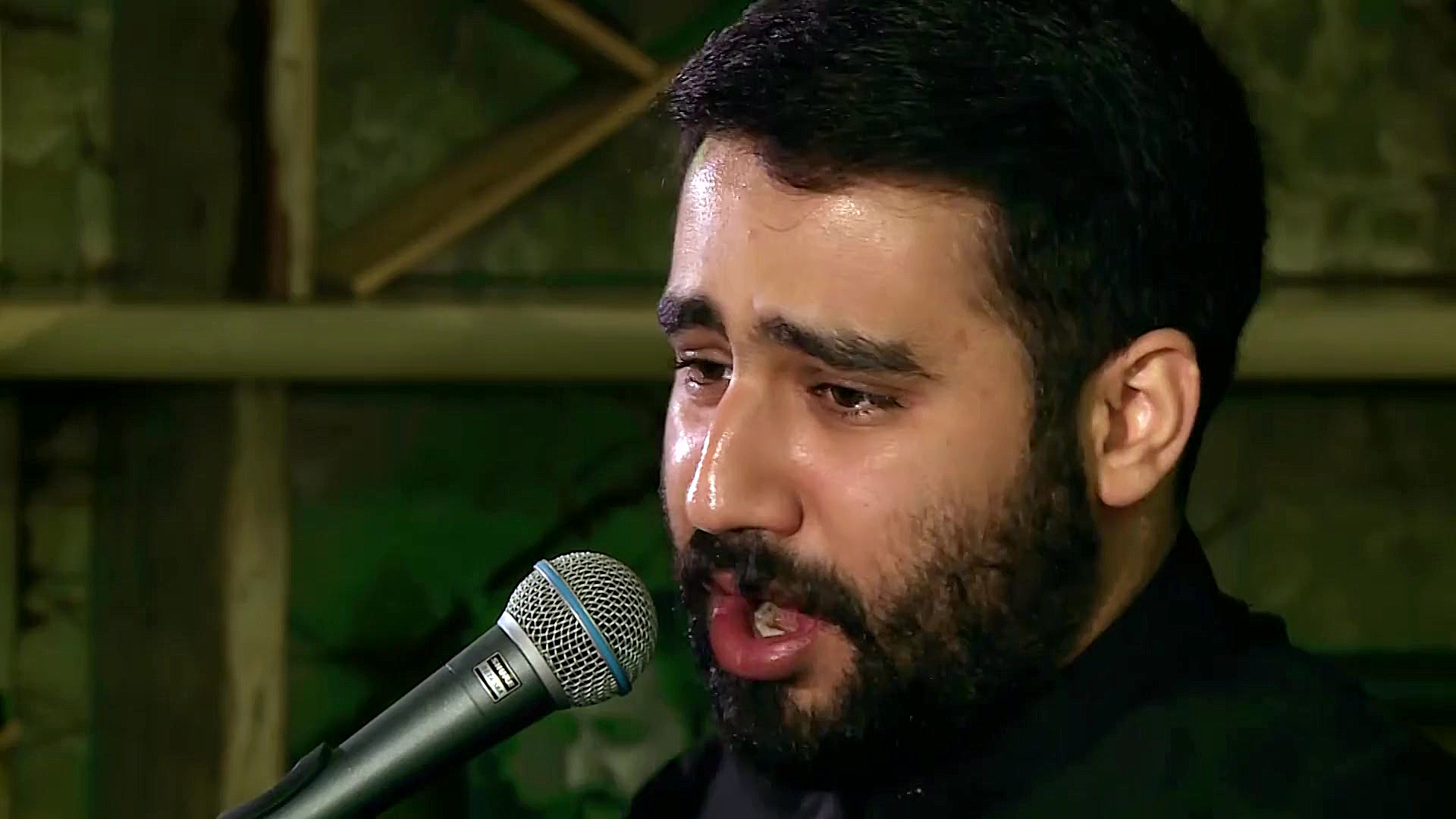 ( قرائت دعای توسل ) کربلایی حس...