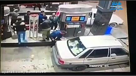 سرقت در پمپ‌بنزین در یک چشم به...