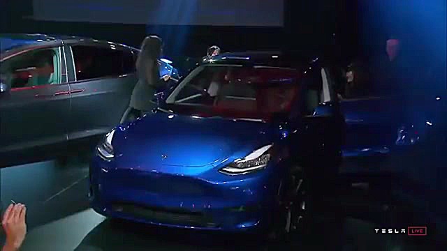 معرفی ویدئویی خودرو کراس اور T...