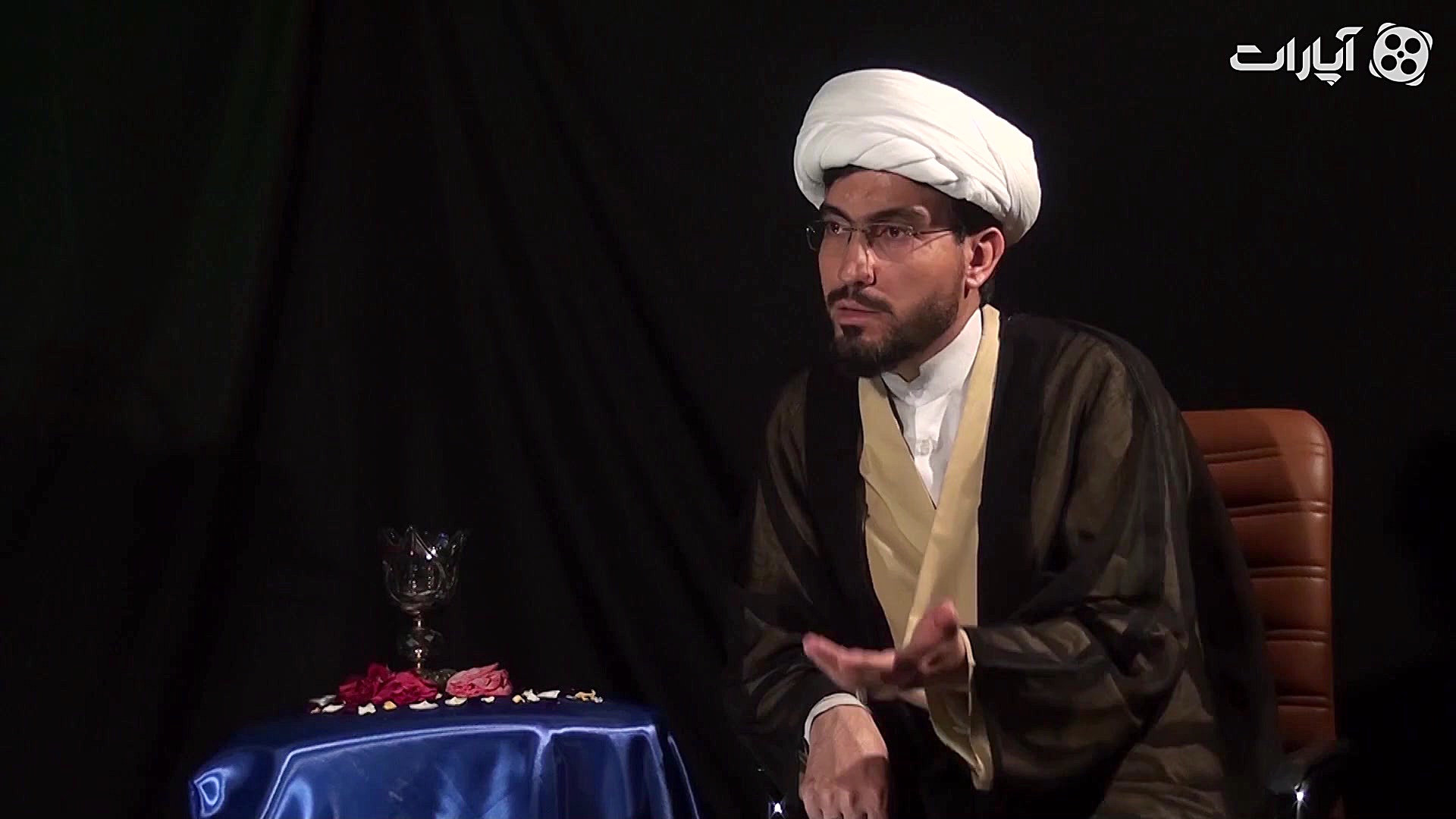 خدای حرام زاده ها عادل نیست؟...