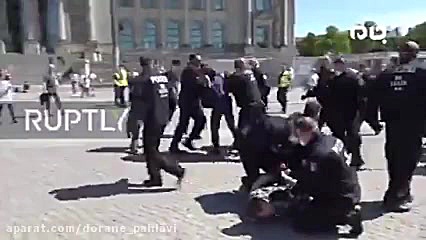 برخورد وحشیانه نیروهای امنیتی...