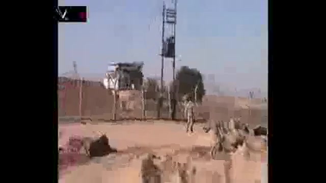 توهین منافق به نیروی امنیتی عر...