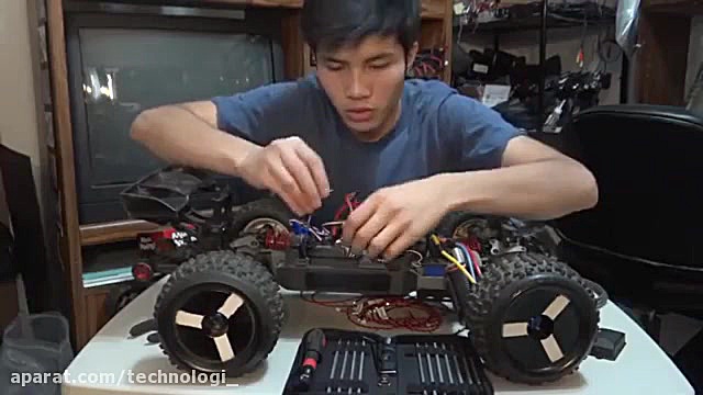 ماشین کنترلی شاسی بلند offroad