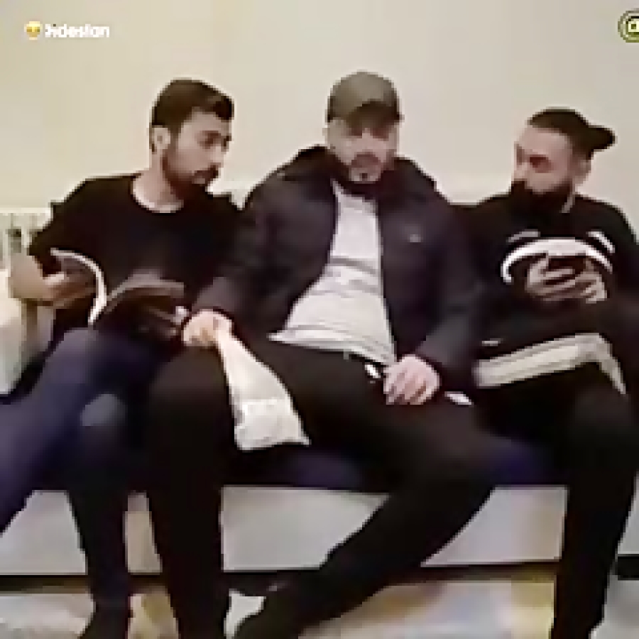 کلیپ طنز آمپول زدن به پشت توسط...