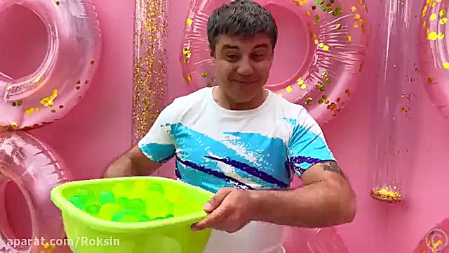 آب بازی ناستیا و بابایی ماجراه...