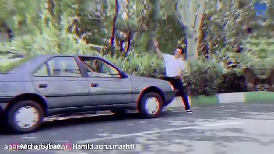 دختره لات بازی درمیاره