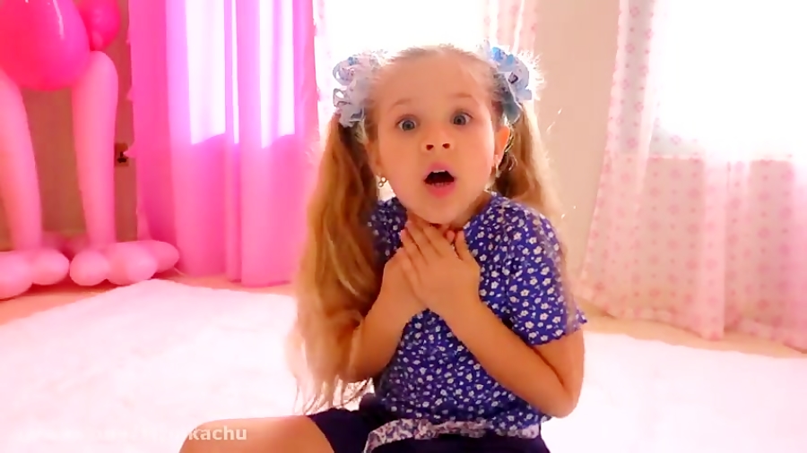 دیانا تنها در خانه ماجراهای دی...