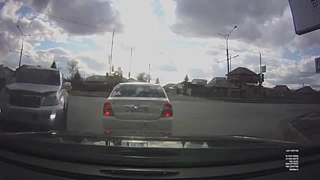 فیلم تصادف اتومبیل ویروسی می ش...