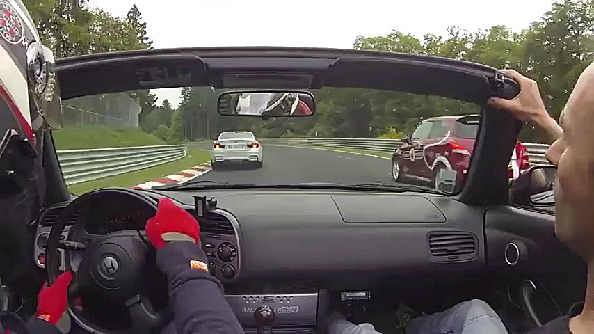 نبرد هوندا S2000 و ب ام و ام4...